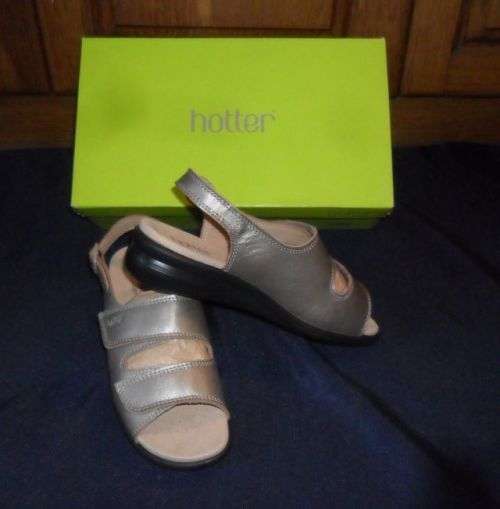 HOTTER COMFORT CONCEPTS SANDALS NEW SIZE 5 BRONZE UNWANTED GIFT