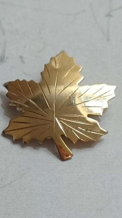Vintage Bond-Boyd Gold Filled Maple Leaf Pin Brooch