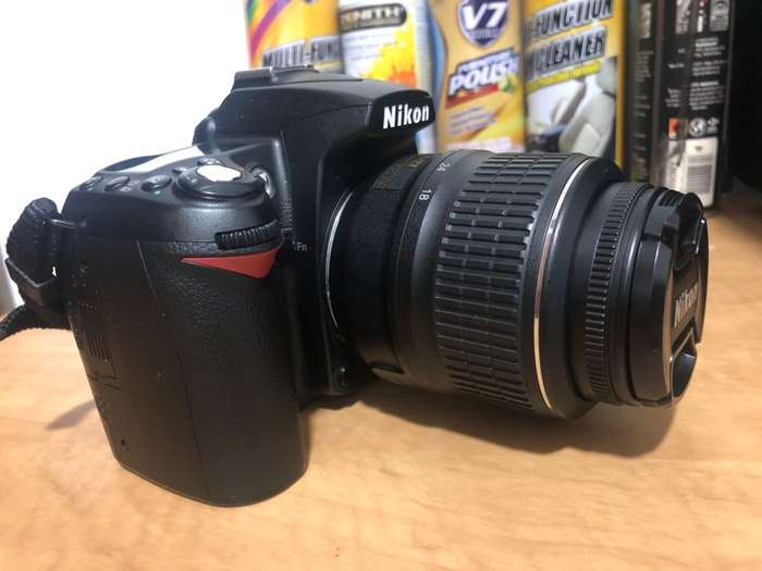 Nikon D90 DSLR Camera WITH NIKON 18-55MM VR LENS IN EXCELLENT CONDITION