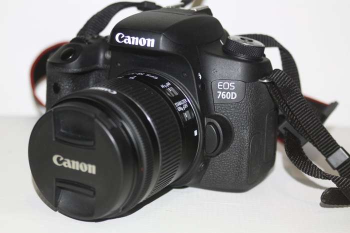 Canon EOS 760D 24.2MP DSLR, FULL HD MOVIES , WIFI Camera WITH 18-55MM STM, CAMERA BAG AND BOOKLET