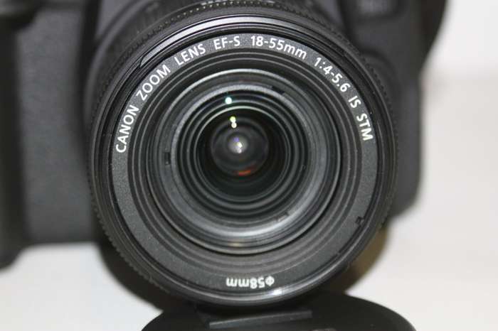 Canon EOS 760D 24.2MP DSLR, FULL HD MOVIES , WIFI Camera WITH 18-55MM STM, CAMERA BAG AND BOOKLET