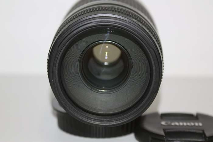 Canon EF 75-300mm f/4-5.6 III Telephoto Zoom Lens for Canon SLR Cameras