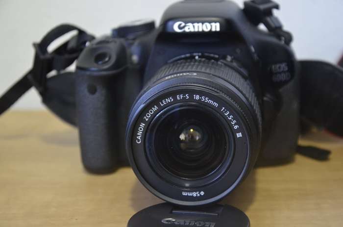 Canon EOS 600D 18MP Digital SLR Camera, FULL HD MOVIES With 18-55mm f/3.5-5.6 III Lens
