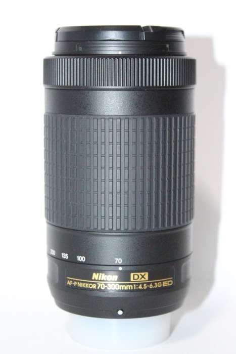 NIKON AF-P DX NIKKOR 70-300mm f/4.5-6.3G ED Lens IN VERY GOOD CONDITION
