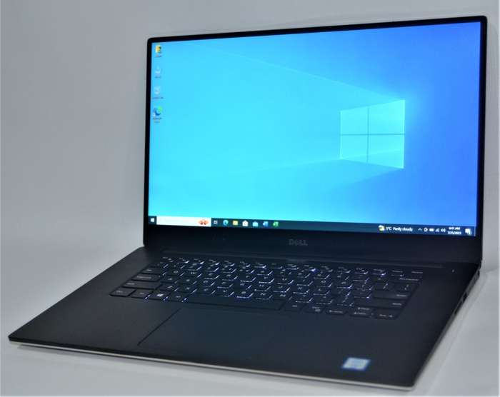 Dell XPS 15 9560 Hexa-Core i7-7700HQ , 16GB Ram, 1TB SSD, 4GB NVIDIA ,  15.6` 4K UHD TouchScreen