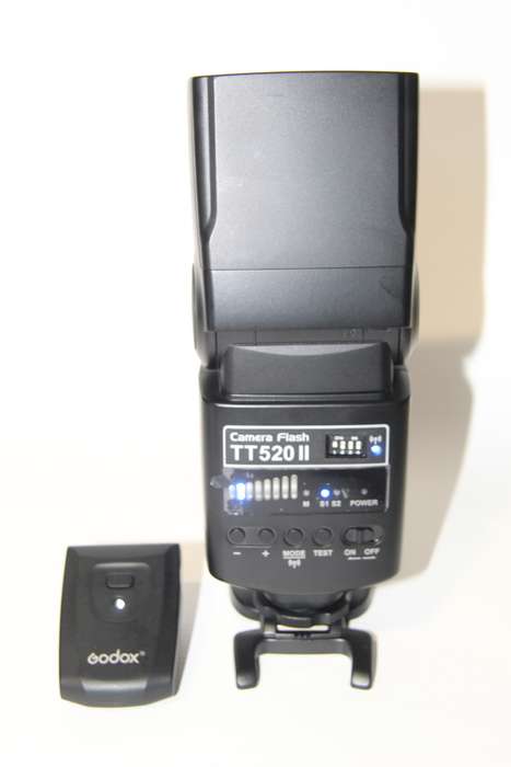 GODOX TT520 II Universal Hot Shoe Flash Speedlite for DSLR Cameras Canon Nikon Pentax Olympus