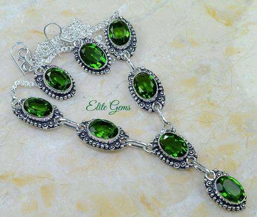 ***STUNNING!*** PERIDOT EARRINGS/NECKLACE SET