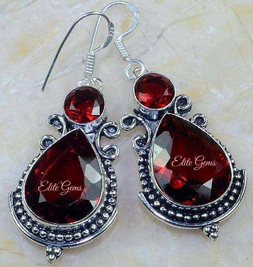 ***CRAZY R1 START!*** STUNNING GARNET EARRINGS 2 1/4"