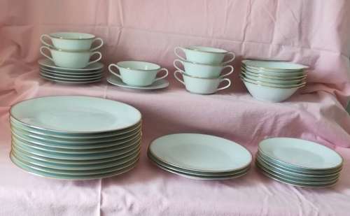 Noritake (RC 8155) 81 piece dinner service and coffee set