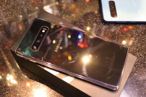 Samsung S10+