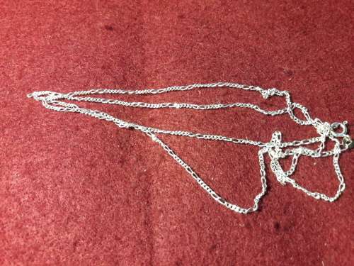LOVELY LONG GENUINE STERLING SILVER NECKLACE IN PERFECT CONDITION