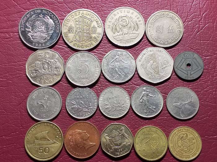 A LOT OF 19 INTERNATIONAL COINS - [Bid per coin to take all]