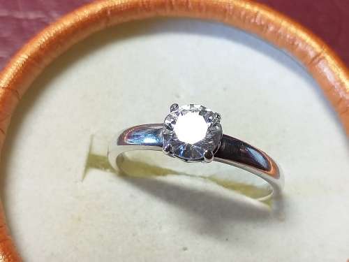 LOVELY GENUINE SOLID STERLING SILVER RING IN VERY GOOD CONDITION