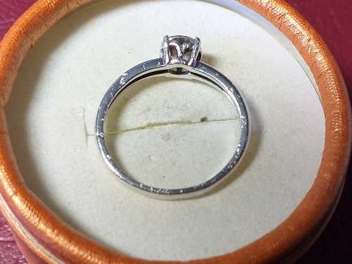 LOVELY GENUINE SOLID STERLING SILVER RING IN VERY GOOD CONDITION