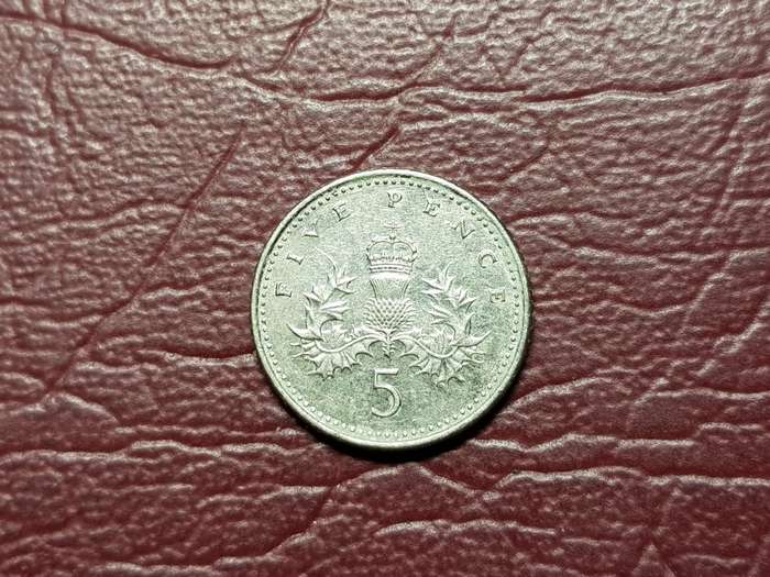 2005 BRITISH 5 PENCE