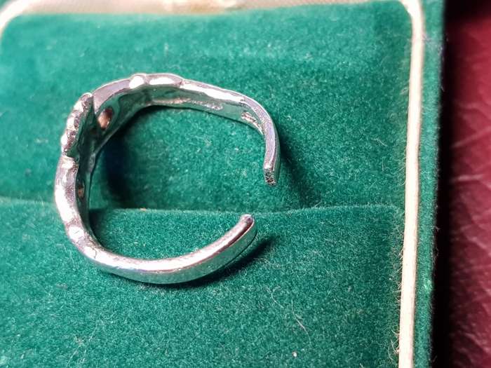 Lovely Genuine Solid Sterling Silver Toe Ring In Good Condition - [2,8 g]