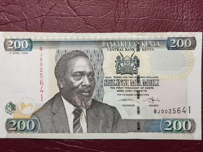 KENYA 200 Shillings Note - UNC