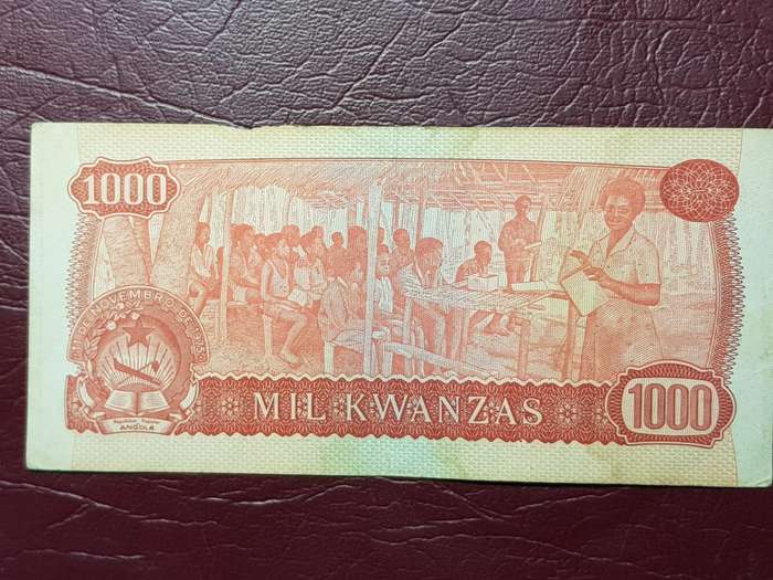 1976 Angola 1000 Kwanzas With date of Independence