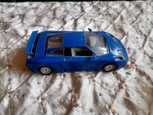 BUGATTI MODEL DIECAST CAR