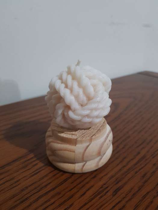Ball of Yarn Candle 5cm