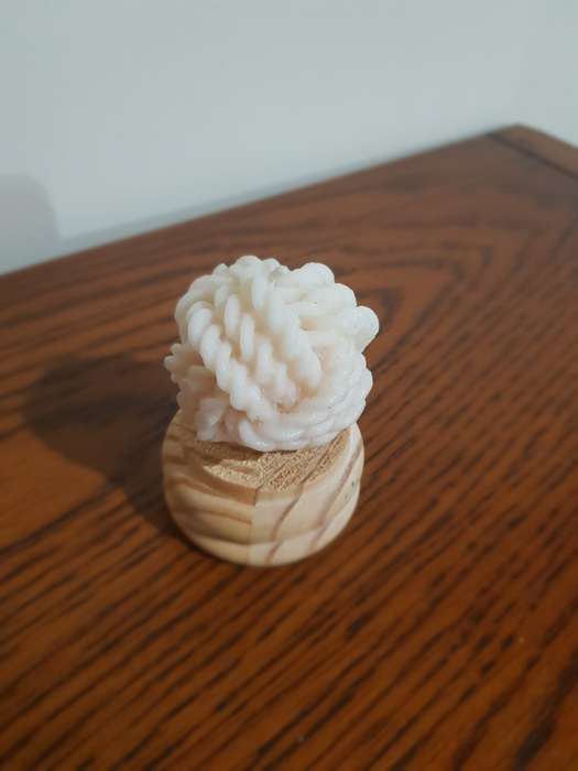 Ball of Yarn Candle 5cm
