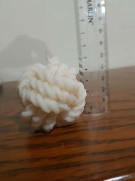 Ball of Yarn Candle 5cm