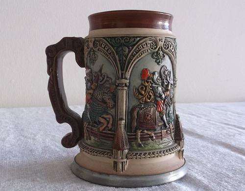 AWESOME LIMITED EDITION ORIGINAL THEWALT BEER JUG WITH "KNIGHTS" MOTIF ....WOW !!