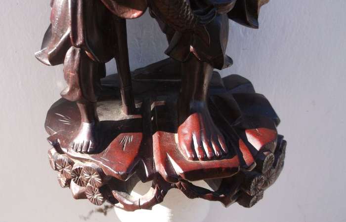 A RARE ORIENTAL ANTIQUE HAND CARVED WOODEN STATUE OF A FISHERMAN WITH HIS APPRENTICE ...AWESOME !!!!