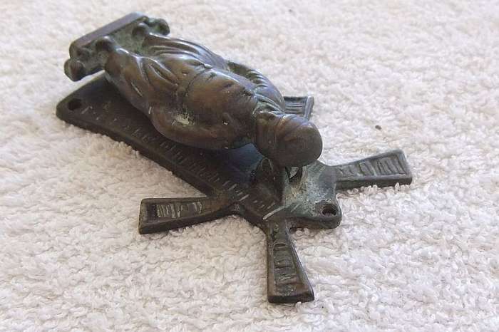 SO SWEET !! AN OLD SOLID BRONZE / BRASS DUTCH BOY WINDMILL THEME DOOR KNOCKER !!