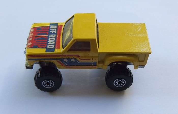 A VINTAGE 1985 MONSTER TRUCK BY HOTWHEELS