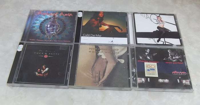 R1 START !! A COLLECTION OF 70 CDS FROM GREGORIAN CHANTS TO BLACK EYED PEAS !! MUSIC TO YOUR EARS !!