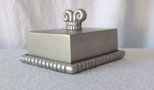COOL FIND !! AN ORIGINAL CARROL BOYES CHEESE OR BUTTER DISH !! SEE PICS !! FREE COMBINING !!