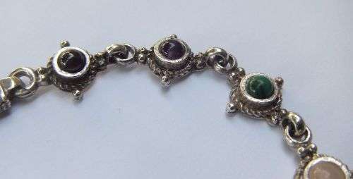 WOW !! AN EXQUISITE VINTAGE SOLID STERLING SILVER BRACELET SET WITH LOTS OF CABOCHON GEMSTONES !!