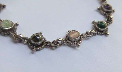 WOW !! AN EXQUISITE VINTAGE SOLID STERLING SILVER BRACELET SET WITH LOTS OF CABOCHON GEMSTONES !!