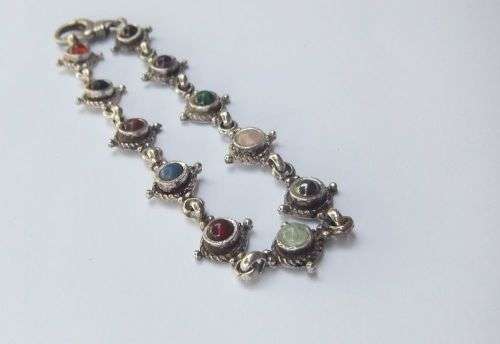 WOW !! AN EXQUISITE VINTAGE SOLID STERLING SILVER BRACELET SET WITH LOTS OF CABOCHON GEMSTONES !!
