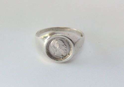 COOL FIND !! A FABULOUS VINTAGE LOOK SOLID STERLING SILVER COIN TYPE RING !! FREE COMBINING !!