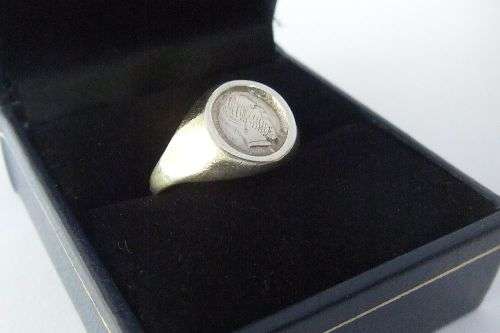 COOL FIND !! A FABULOUS VINTAGE LOOK SOLID STERLING SILVER COIN TYPE RING !! FREE COMBINING !!