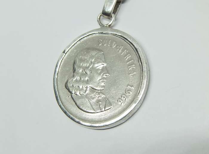R1 START !! A SOLID STERLING SILVER NECKLACE & 1966 NICKEL 50c COIN STERLING SILVER PENDANT !! WOW