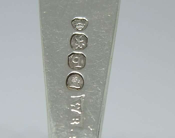 AMAZING FIND !! AN 1831 HALLMARKED STERLING SILVER SPOON BY IMPORTANT SILVERSMITH WILLIAM BATEMAN II