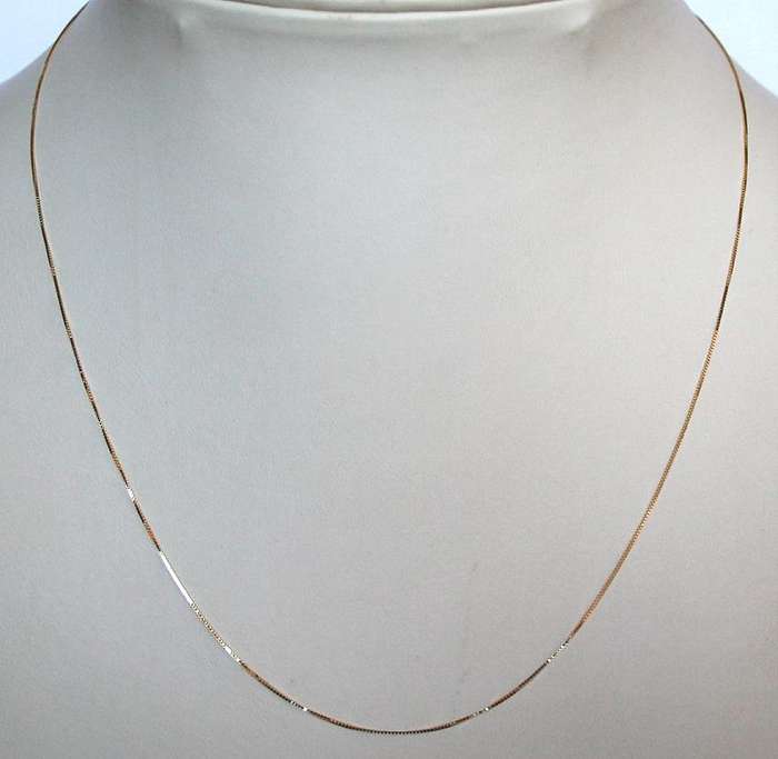 9k / 9ct gold Box link CHAIN, 0.7mm wide, 50cm. Ready for you. DISCONTINUED. Get it while you can!