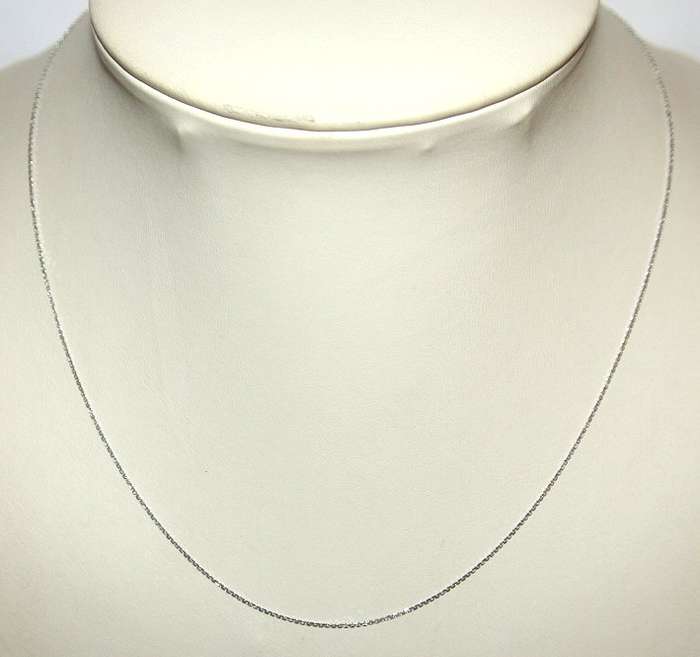 9ct white gold CHAIN: diamond-cut anchor, 1mm wide, 42cm. Ready for you