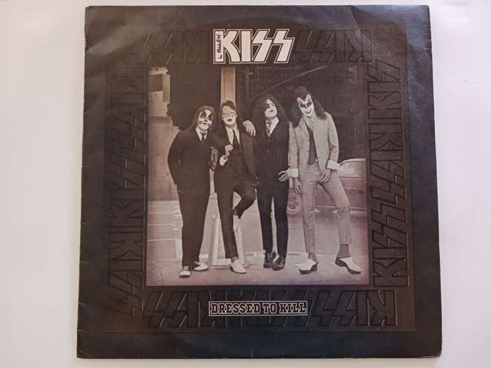 Kiss - Dressed To Kill  - ( Rare 1975 Zim released LP )