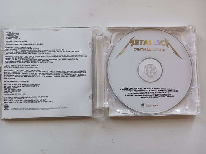 Metallica - Death Magnetic  ( 2008 SA released CD  )