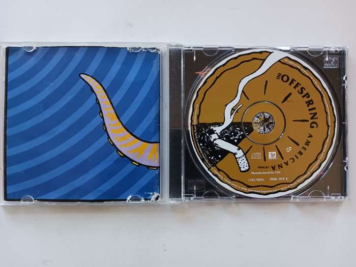 The Offspring - Americana ( 1998 SA released CD )