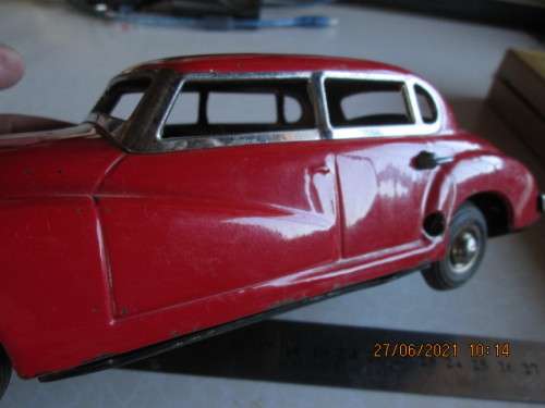 NICE!!! VERY COLLECTIBLE VINTAGE MODEL TIN PLATE MERCEDES BENZ.....WEST GERMANY