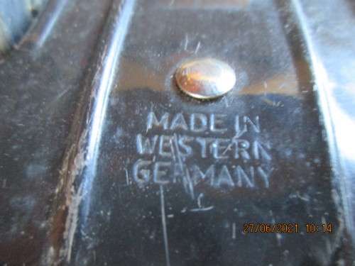 NICE!!! VERY COLLECTIBLE VINTAGE MODEL TIN PLATE MERCEDES BENZ.....WEST GERMANY