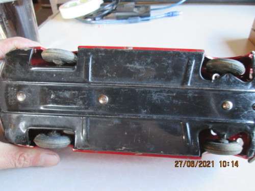 NICE!!! VERY COLLECTIBLE VINTAGE MODEL TIN PLATE MERCEDES BENZ.....WEST GERMANY