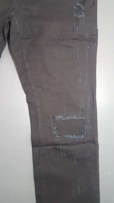Ladies blue Freyd and patched Jeans ****** SA Size 44 and 46 ******