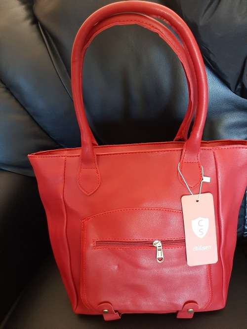 Stunning Handbag *****lots of different colors