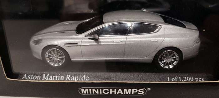 *RARE/NEW* 1/43 Minichamps Aston Martin Rapide 2010 Titanium Silver (LE 1 of 1200)